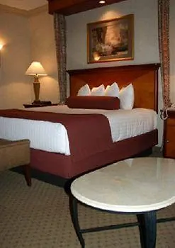 Harrah's & Casino - A Caesars Rewards Destination Hotel