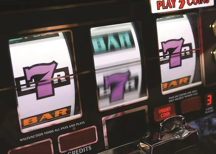 Harrah's & Casino - A Caesars Rewards Destination Hotel Joliet