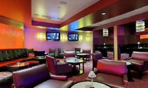 Harrah's & Casino - A Caesars Rewards Destination Отель 4*